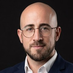 Daniel Cegarra, fundador de DC Aerial Solutions y piloto de dron certificado STS-01 y STS-02